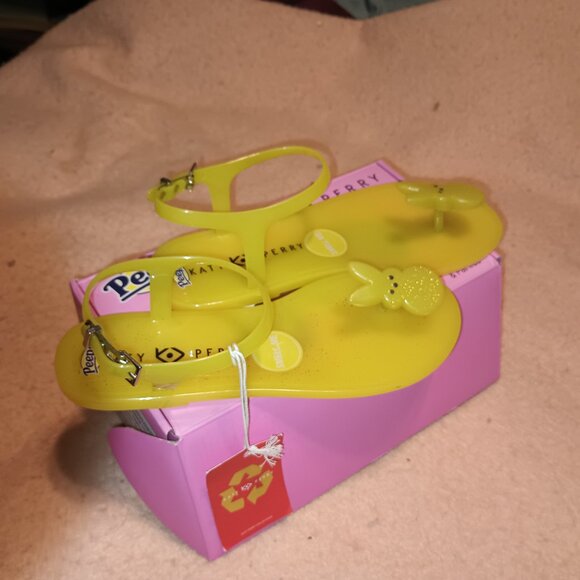 NEW Katy Perry The Peeps Bunny Geli Sandal in Peeps Yellow 7M/37 - Picture 3 of 15
